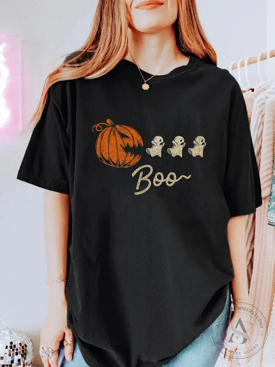 Vintage Halloween Pumpkin and Ghosts Boo Graphic T-Shirt